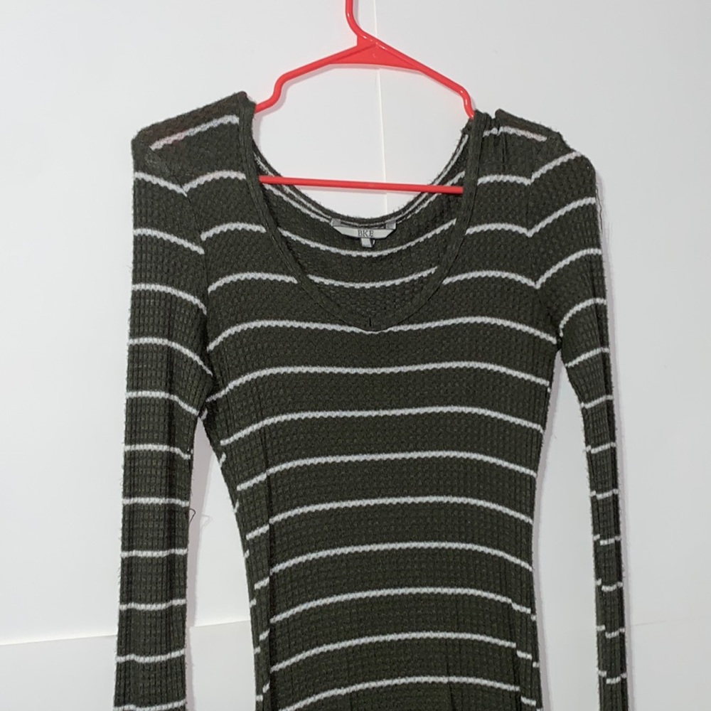 Longsleeve green sweater